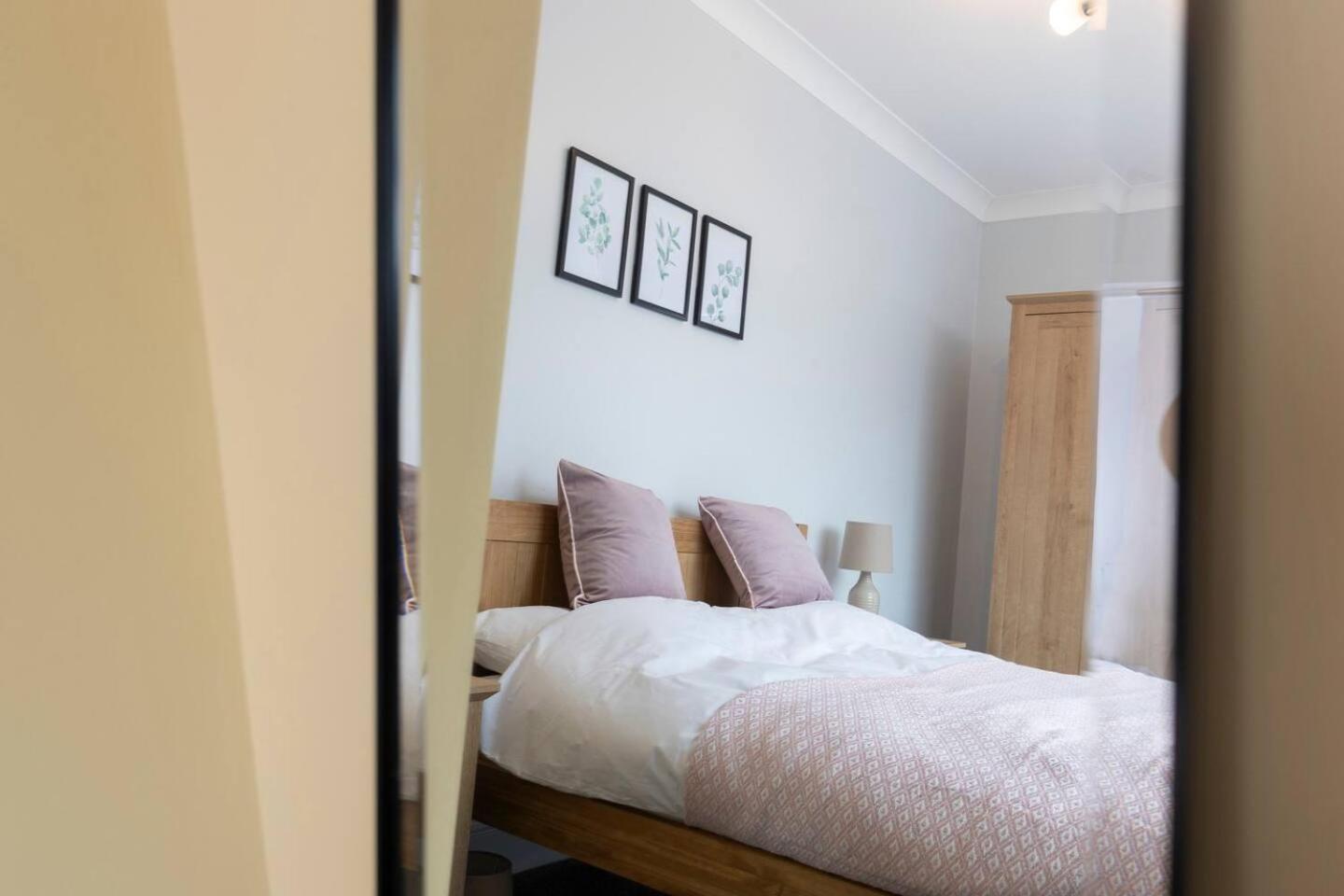 Modern 2 Bedroom Perfect For Family Friends And Workers South Shields Eksteriør billede